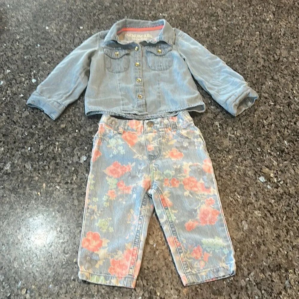 Genuine kids from Oshkosh outfit 9/12 mos (3900A)